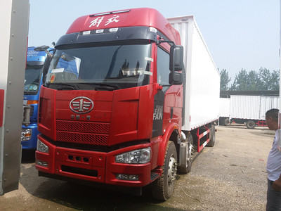 北京专供 一汽解放J6M 6X2 9.6米翼展式双飞厢式货车，国五国六全系代理